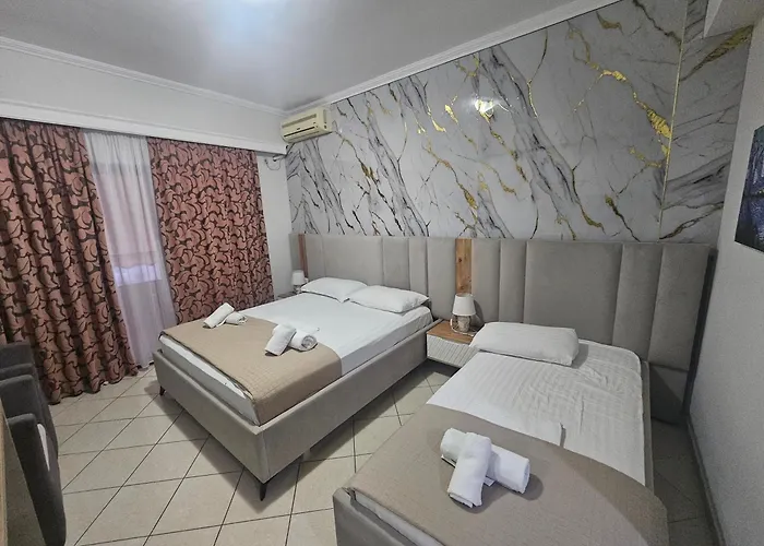 Hotel Pini Sarandë